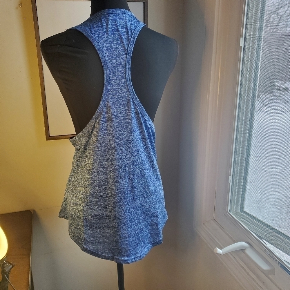 Blue Medium workout Tank top - Picture 7 of 8